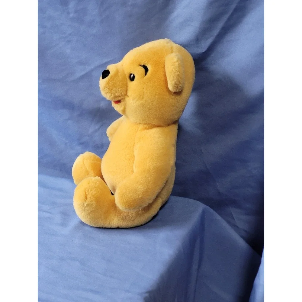 Winnie The Pooh Walt Disney World 9 In Plush Sitting - Picture 2 of 10